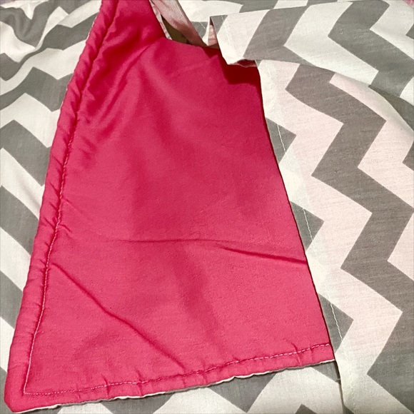 One Grey & Pink Dust Ruffle & Crib Bed Set Design is Chevron - Picture 5 of 6